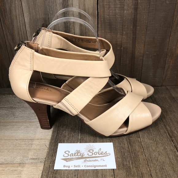 Clarks Shoes - Clarks Artisan Leather Heels Womens Size 10 M